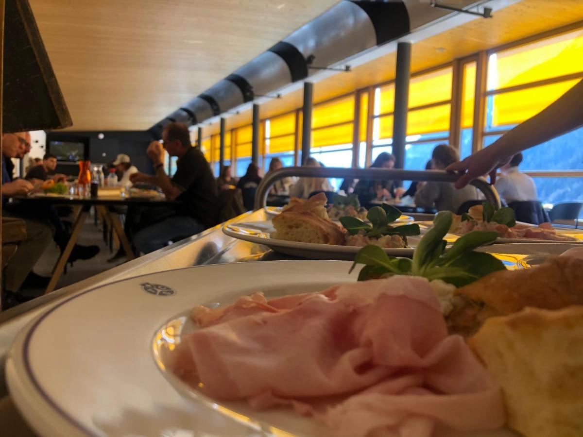 Touring Club Svizzero - Sezione Ticino Hostel Quinto Bagian luar foto